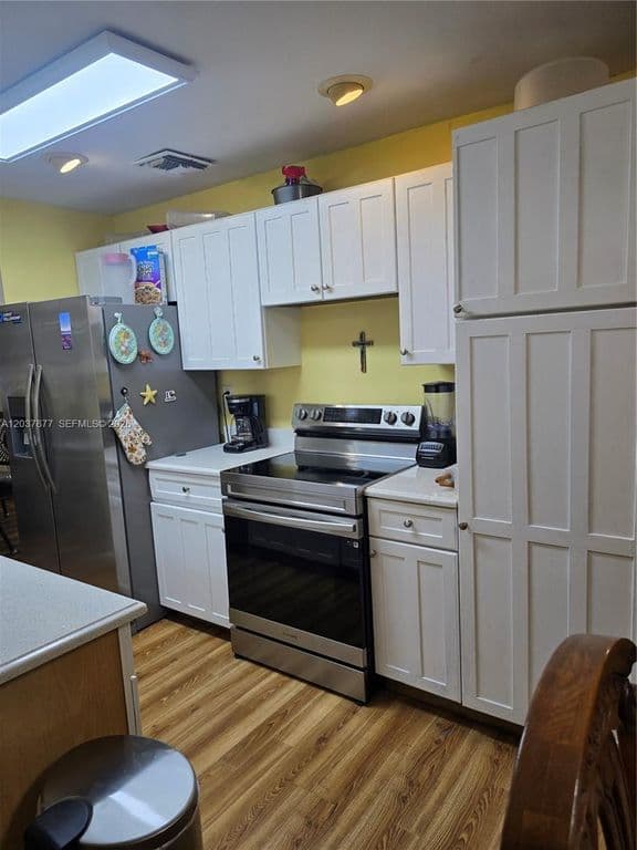 4+1 Müstakil ev — 19500 SW 87th Ave