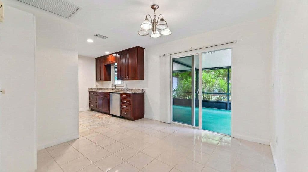 4+1 Müstakil ev — 428 ALEMEDA Drive