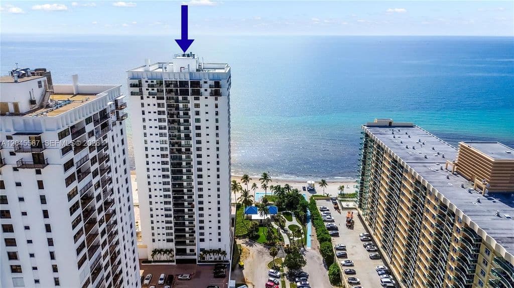 1+1 Condo — 2301 S Ocean Dr APT 1006
