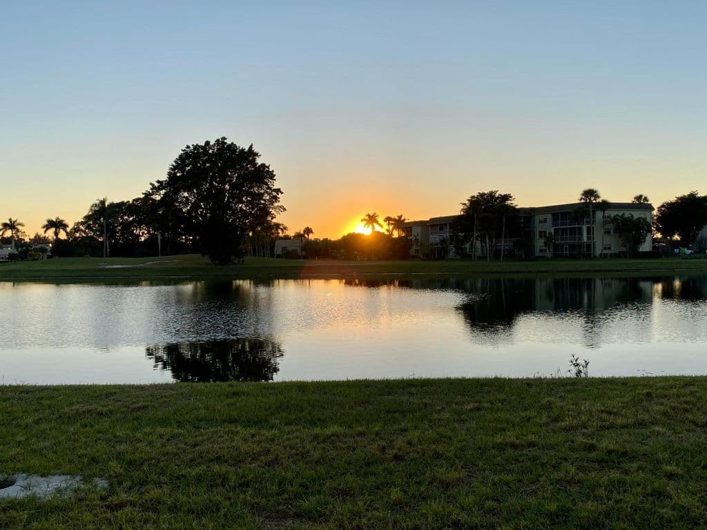 2-bedroom Condo — 4272 Deste Court #101