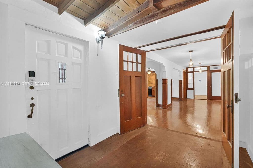 4-bedroom Single-Family Home — 8238 NE 9th Ave