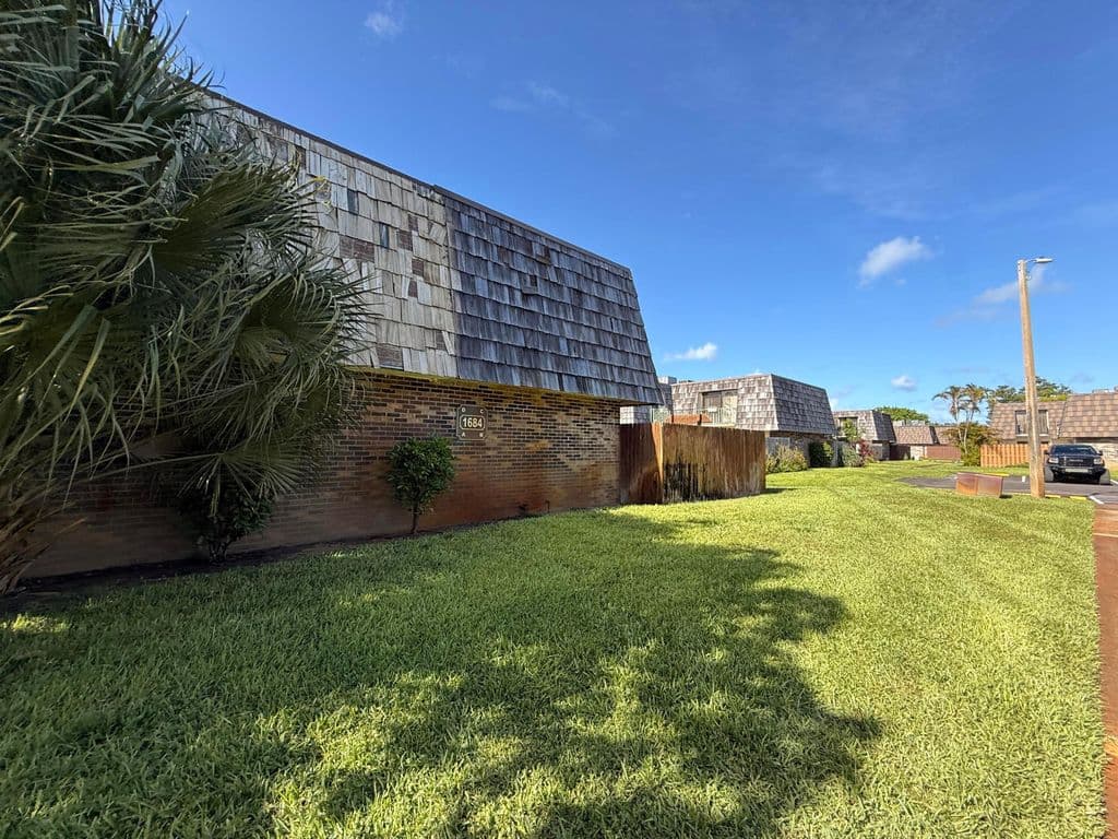 2+1 Mülk — 1684 Forest Lakes Circle #A