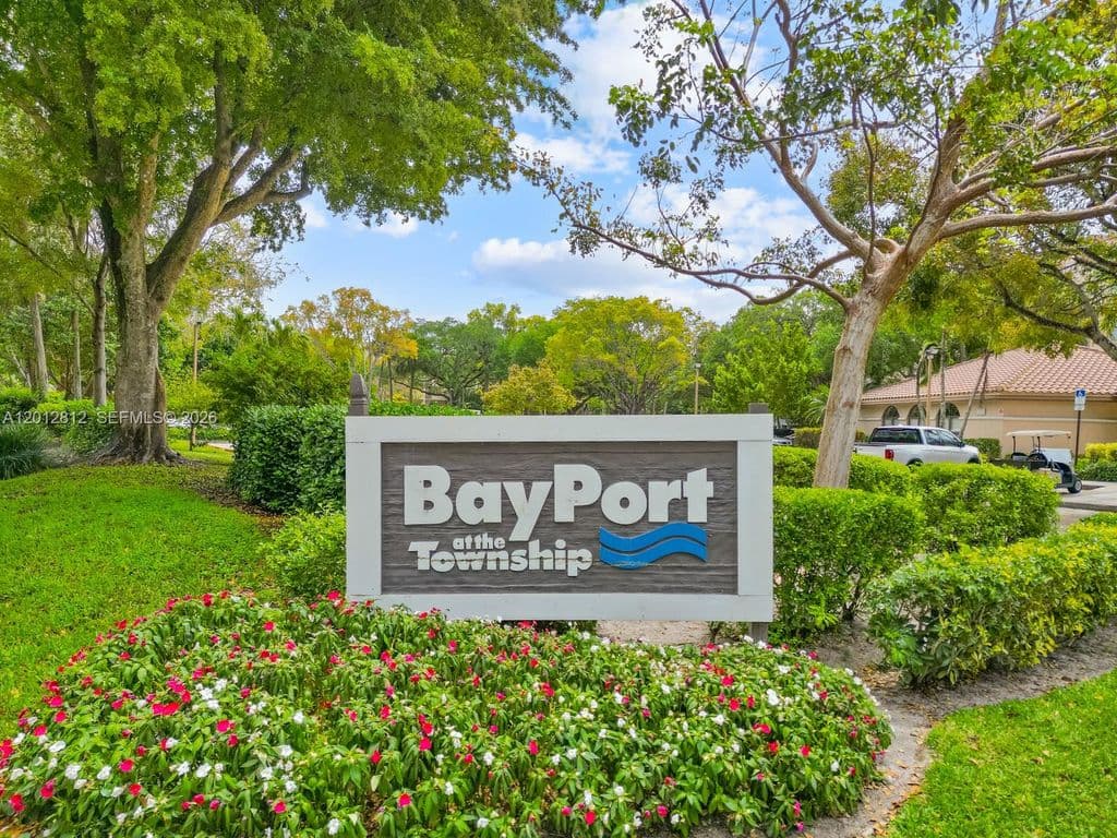 2-bedroom Condo — 4350 NW 30th St APT 333