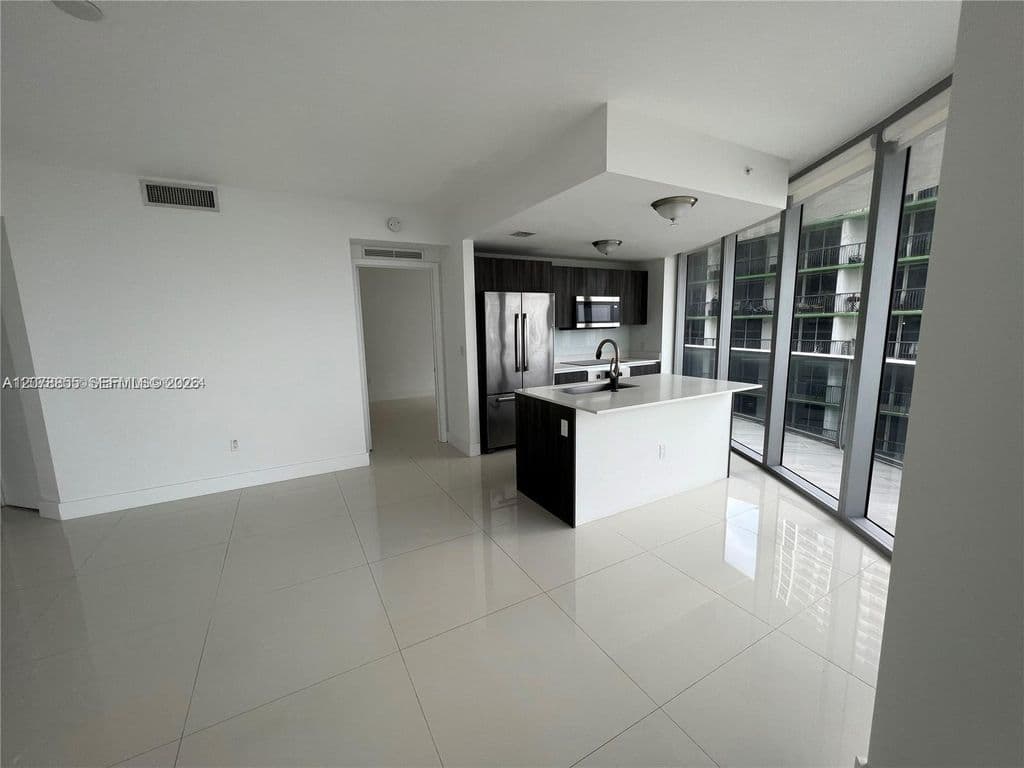 2+1 Condo — 488 NE 18th St Unit 3100