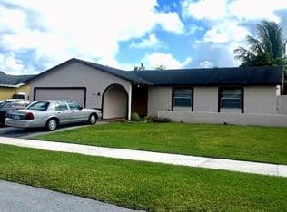 4-bedroom Single-Family Home — 25935 SW 123rd Ave, Homestead, 33032