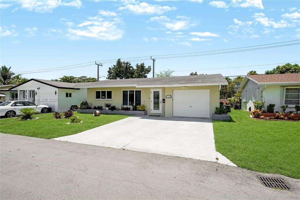 3+1 Müstakil ev — 6708 NW 57th Ct