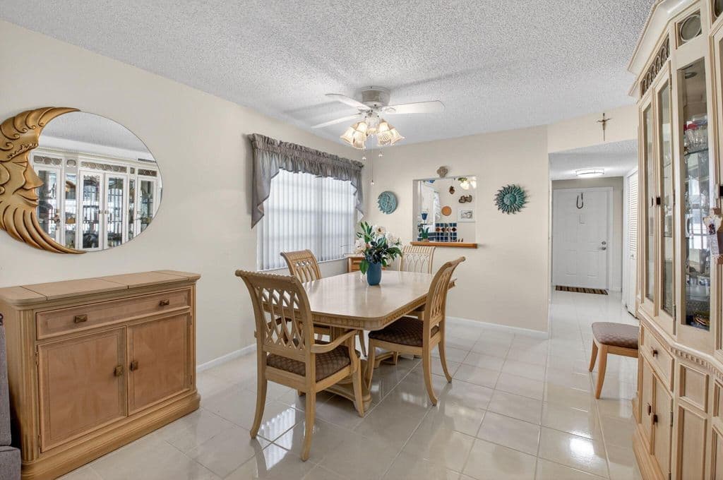 2-bedroom Condo — 2935 SW 22nd Avenue #108