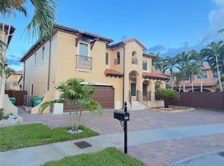 4+1 Müstakil ev — 3121 SW 156th Ave, Miami, 33185