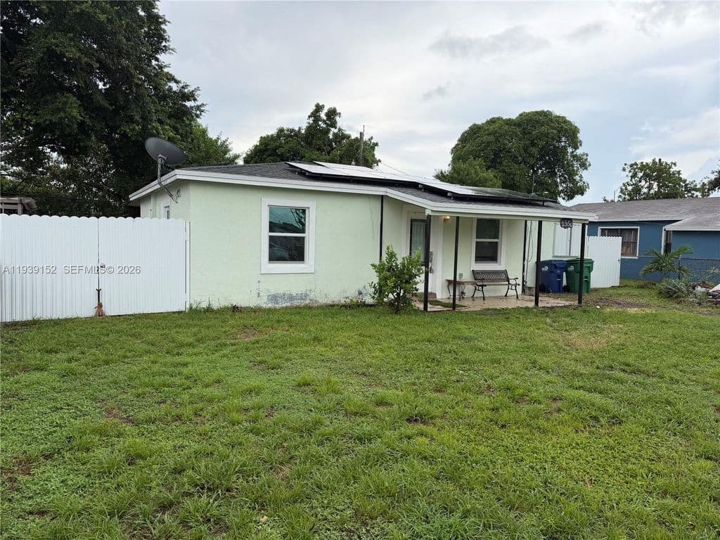 2-bedroom Single-Family Home — 2550 NW 153rd St