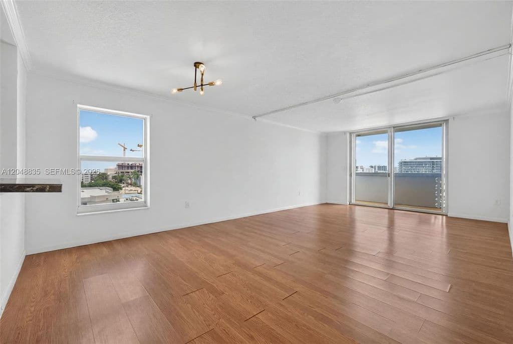 1+1 Condo — 7118 Bonita Dr APT 705