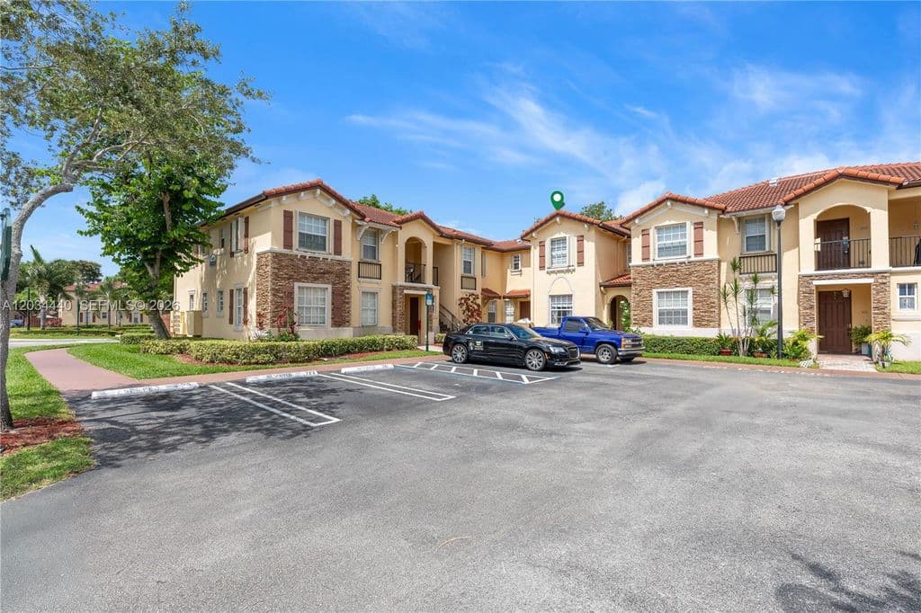 3+1 Mülk — 1490 NE 33rd Rd Unit 104-18