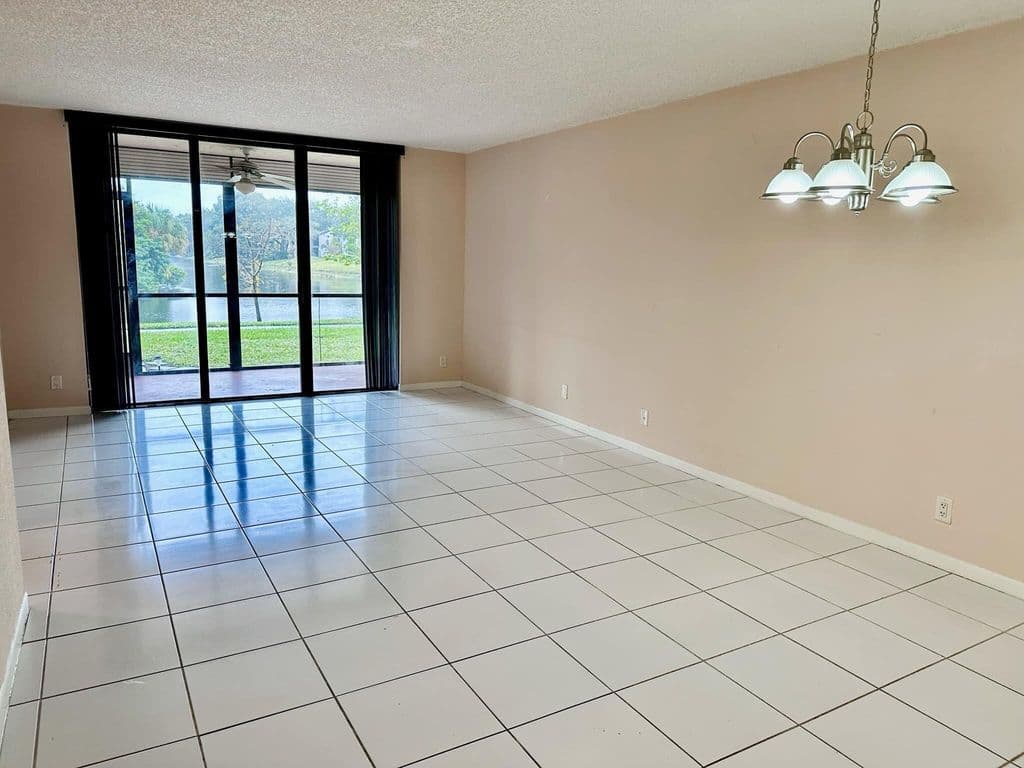 2-bedroom Condo — 3000 NW 42nd Avenue #B101
