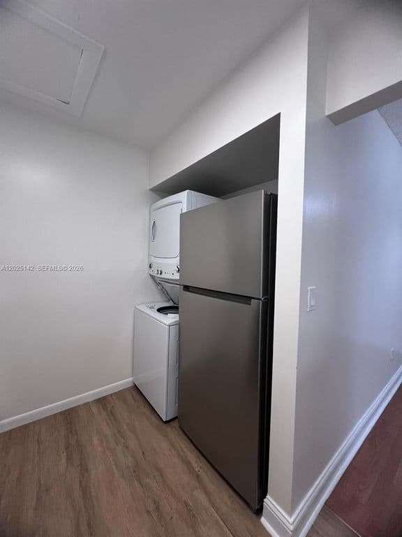 2+1 Condo — 2570 W 67th Pl APT 21-2