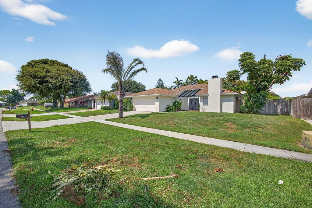 3-bedroom Single-Family Home — 1202 Essex Drive