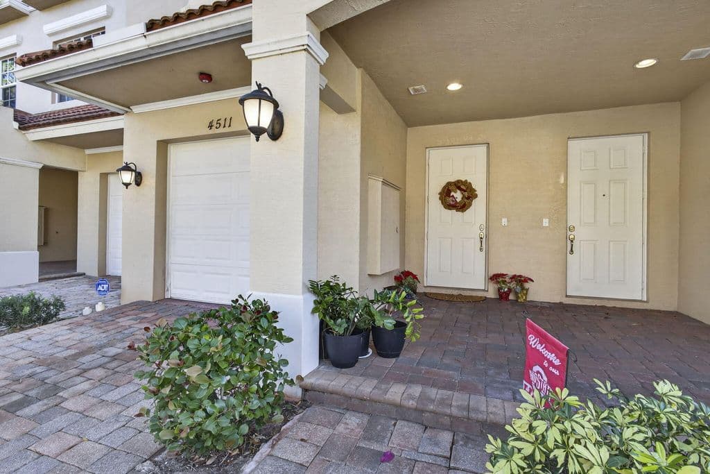 3+1 Mülk — 4511 Artesa Way S