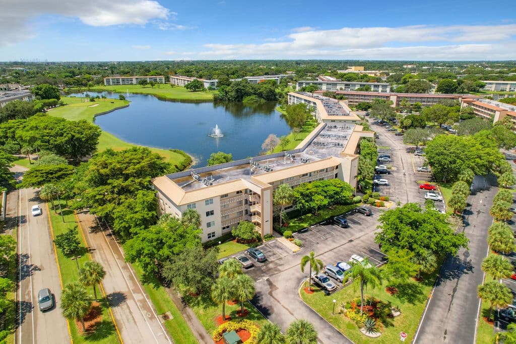 2-bedroom Condo — 3205 Portofino Pt #B4
