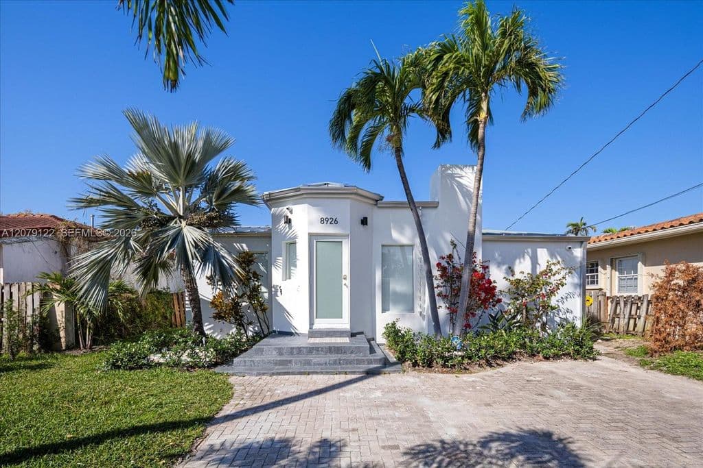 3+1 Müstakil ev — 8926 Emerson Ave