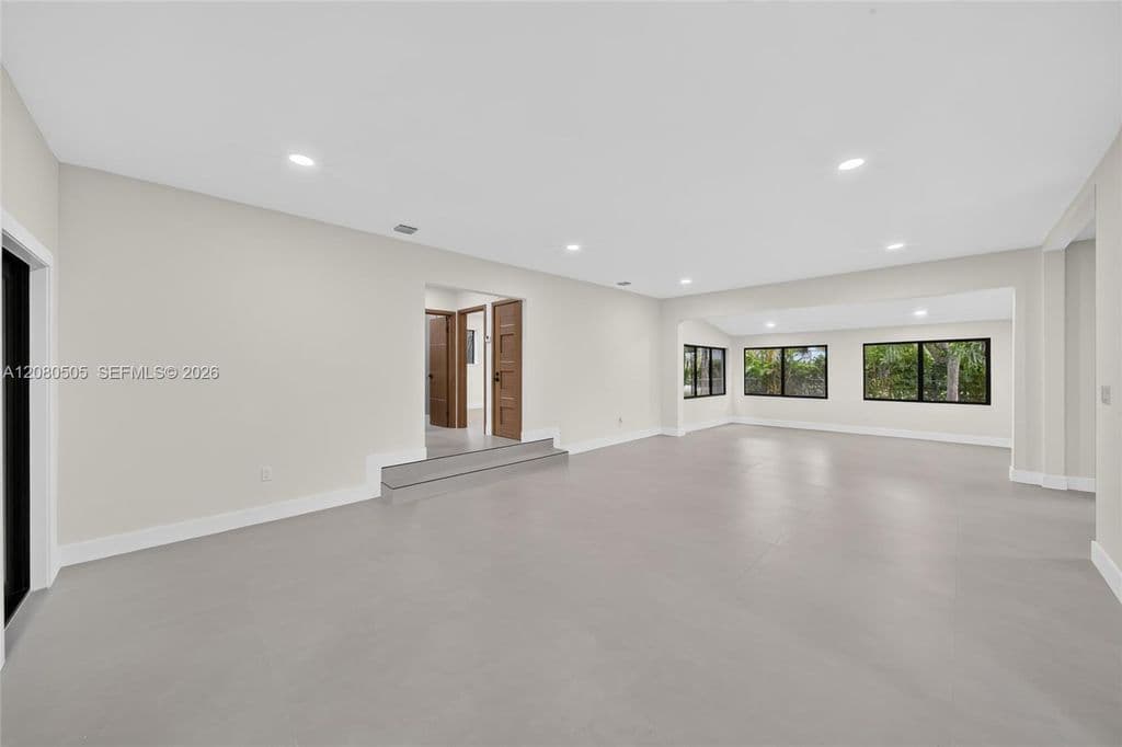 3+1 Müstakil ev — 8230 SW 117th Ter
