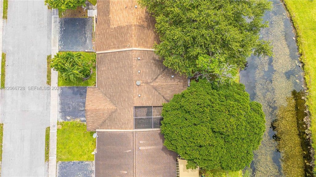3+1 Müstakil ev — 9480 W Fern Ln