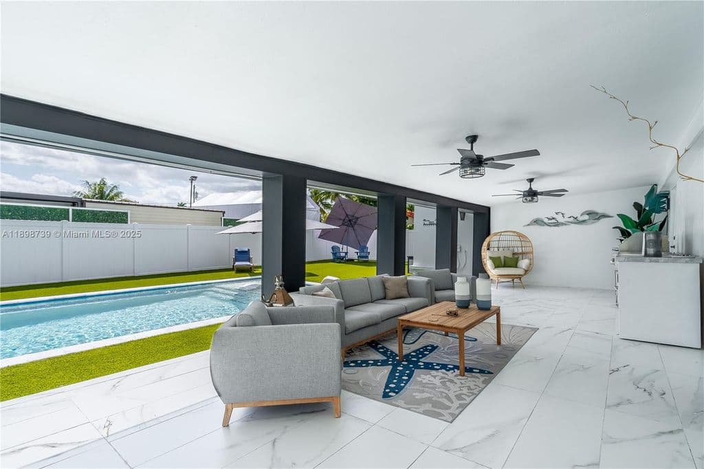 4-bedroom Single-Family Home — 11350 SW 57th St