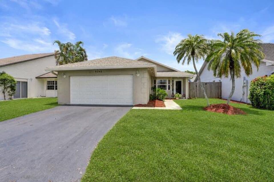 3-bedroom Single-Family Home — 8340 SW 41st Street
