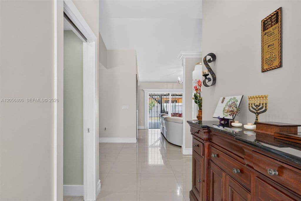 4-bedroom Single-Family Home — 10704 SW 167th St