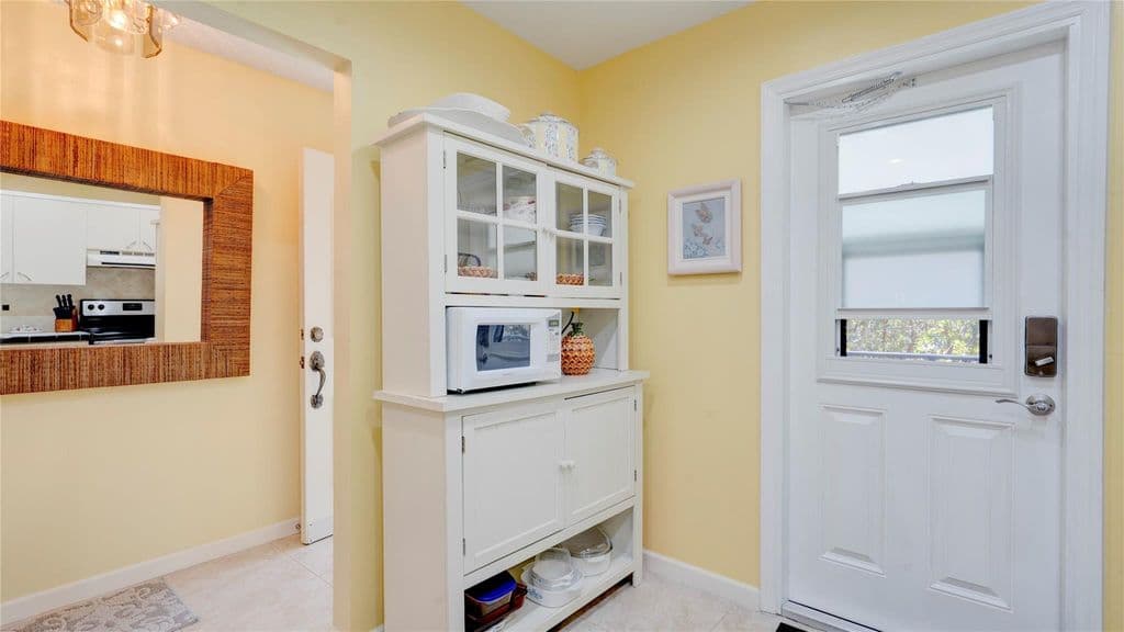 2-bedroom Condo — 1501 S Ocean Boulevard #325