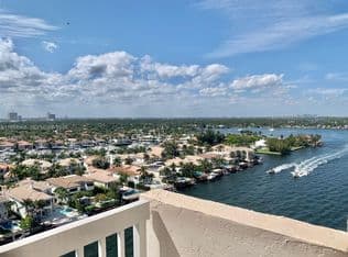 2+1 Condo — 1500 S Ocean Dr APT 17E, Hollywood, 33019