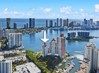 2-bedroom Condo — 3370 Hidden Bay Dr #2102, Aventura, 33180