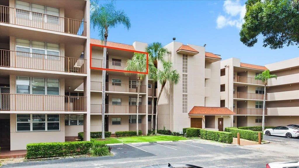3-bedroom Condo — 1831 Sabal Palm Drive #403
