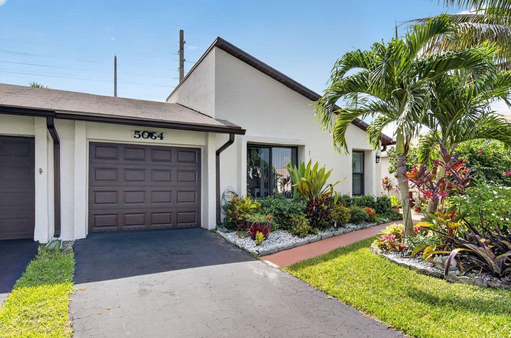 2-bedroom Single-Family Home — 5034 Minto Road