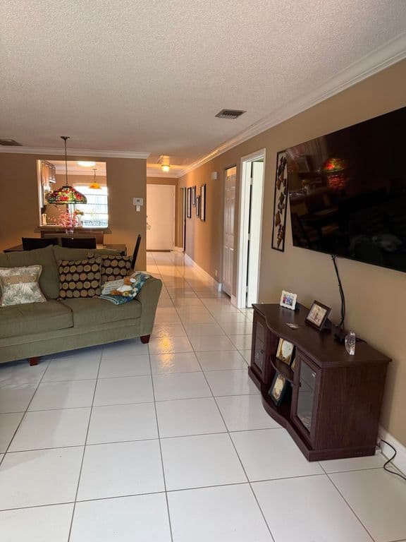 2-bedroom Condo — 8786 Belle Aire Drive