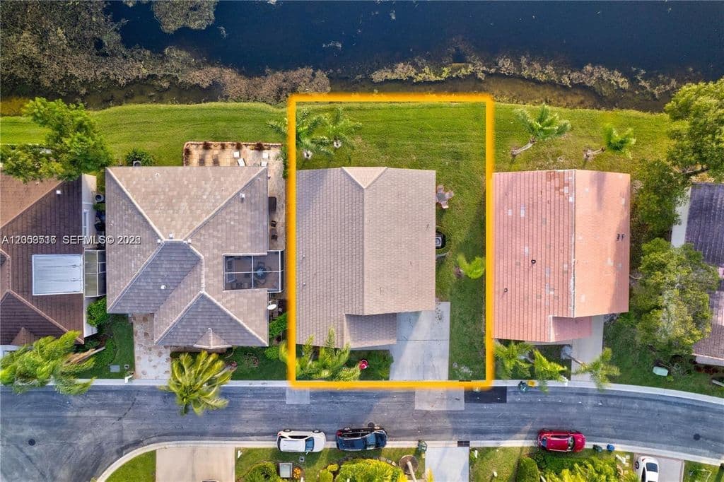 3+1 Müstakil ev — 112 Caribe Ct