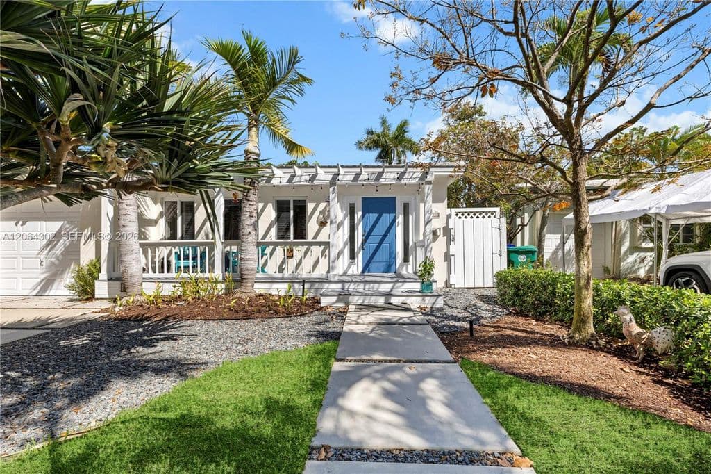3-bedroom Single-Family Home — 711 NE 72nd Ter