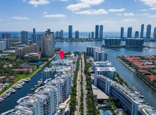 2+1 Condo — 3131 NE 188th St APT 21004, Miami, 33180