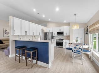 3-bedroom Single-Family Home — 5641 FOUNTAINS Drive S #5641, Lake Worth, 33467