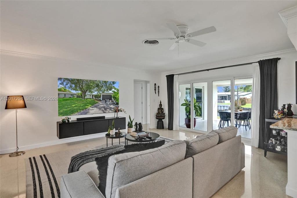 2+1 Müstakil ev — 1821 NW 33rd Ct