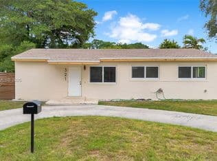 4+1 Müstakil ev — 321 NW 56th Ave, Miami, 33126