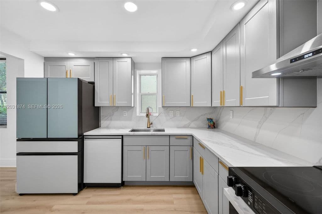 3+1 Mülk — 20300 W Country Club Dr APT 106-3