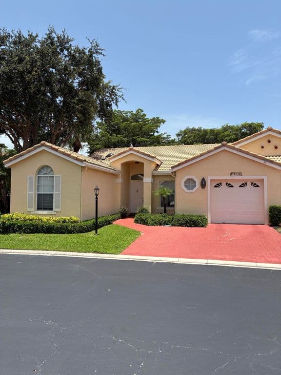 3-bedroom Condo — 17223 Boca Club Boulevard #6