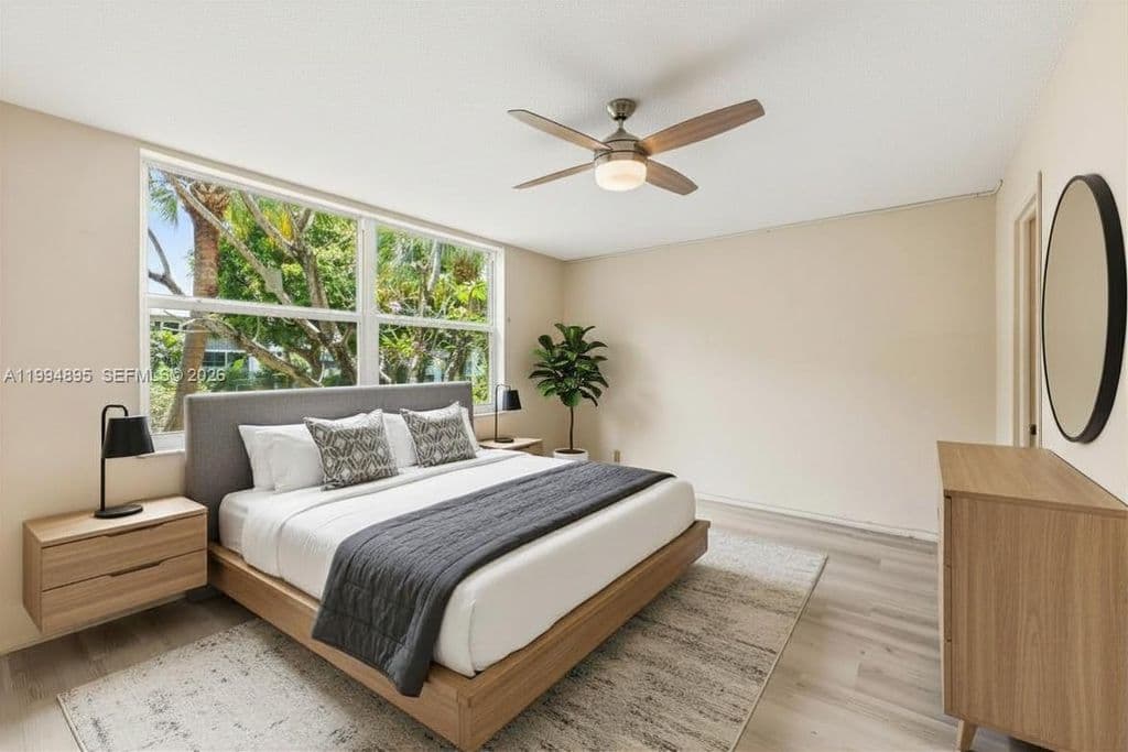 2+1 Condo — 4025 N Federal Hwy APT 226C