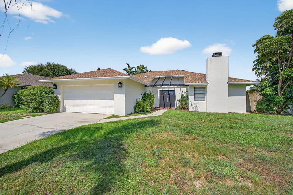 3-bedroom Single-Family Home — 1202 Essex Drive