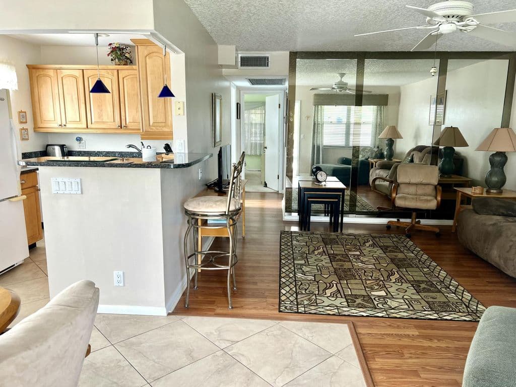 2-bedroom Condo — 328 Farnham P