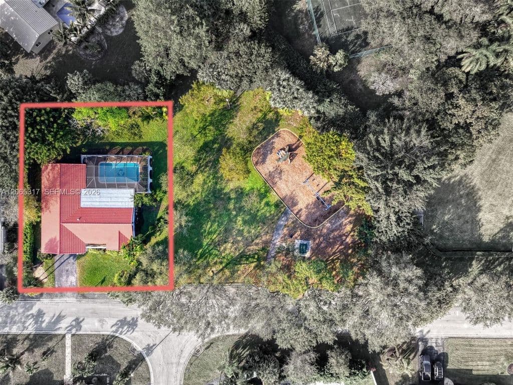 4+1 Müstakil ev — 10251 NW 39th Ct