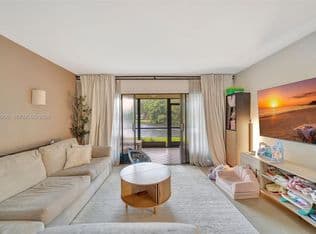 1-bedroom Condo — 1706 Hammock Blvd #110, Pompano Beach, 33063