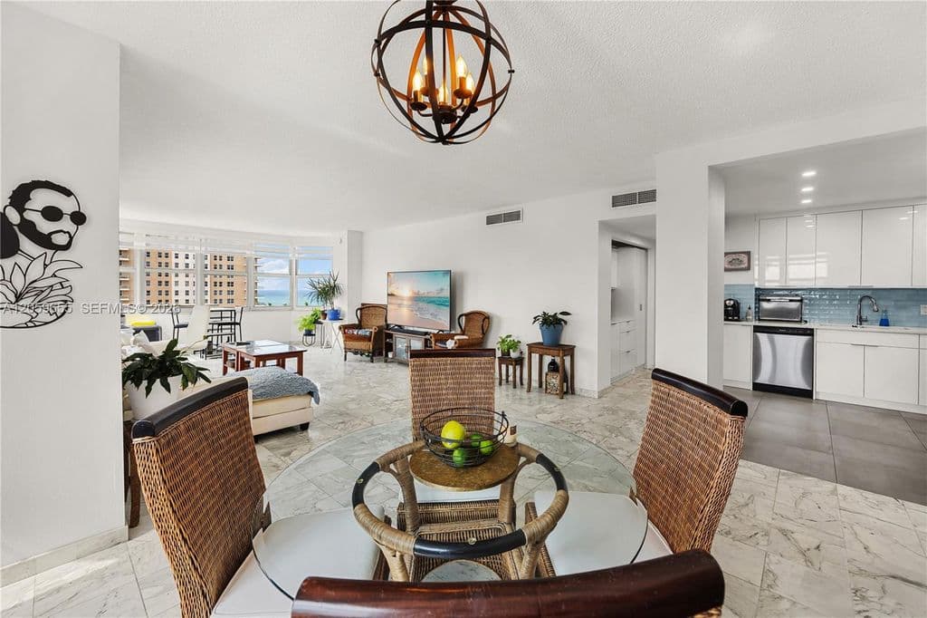 2-bedroom Condo — 1950 S Ocean Dr APT 5F