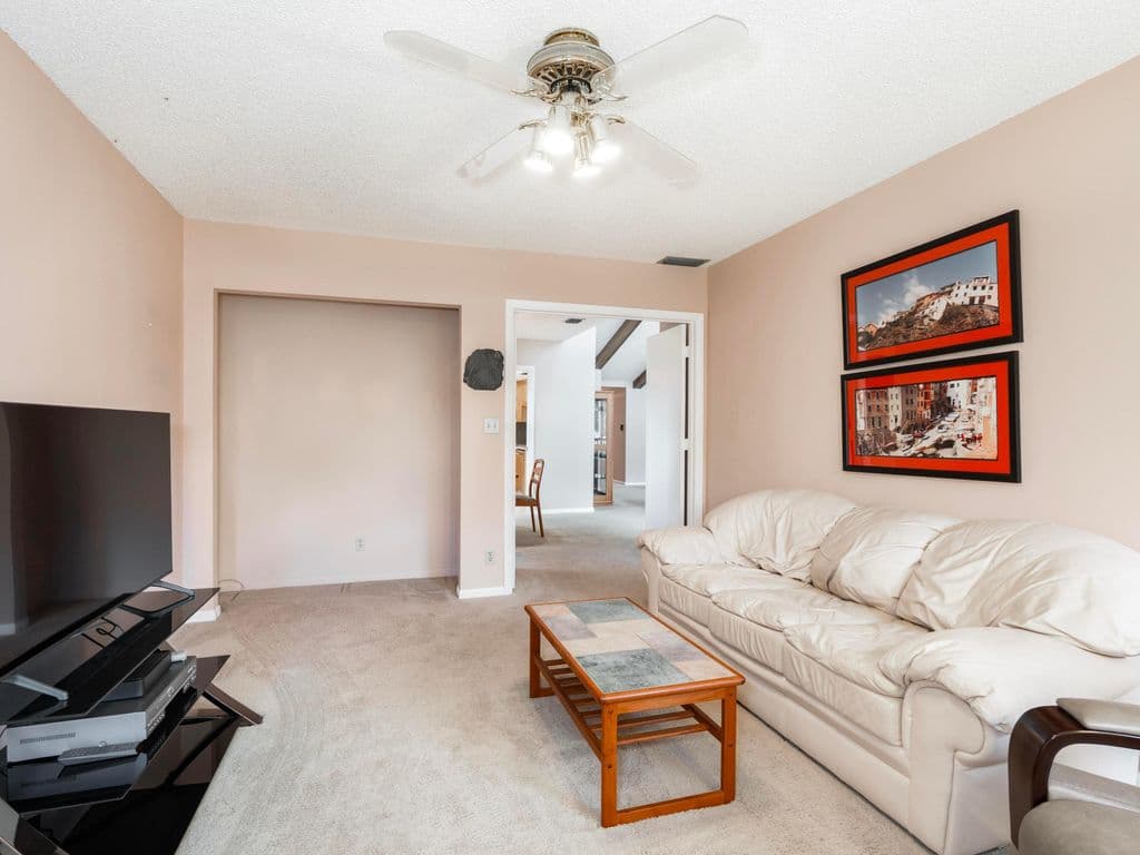 3-bedroom Condo — 6424 Pumpkin Seed Circle