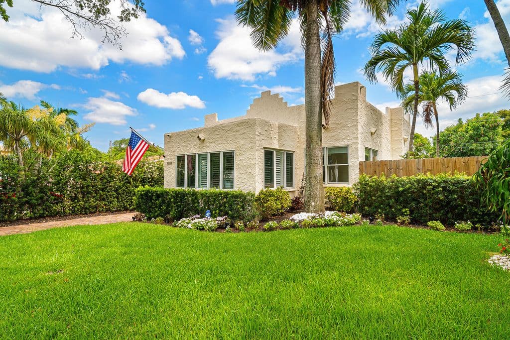 4-bedroom Single-Family Home — 813 Avon Road