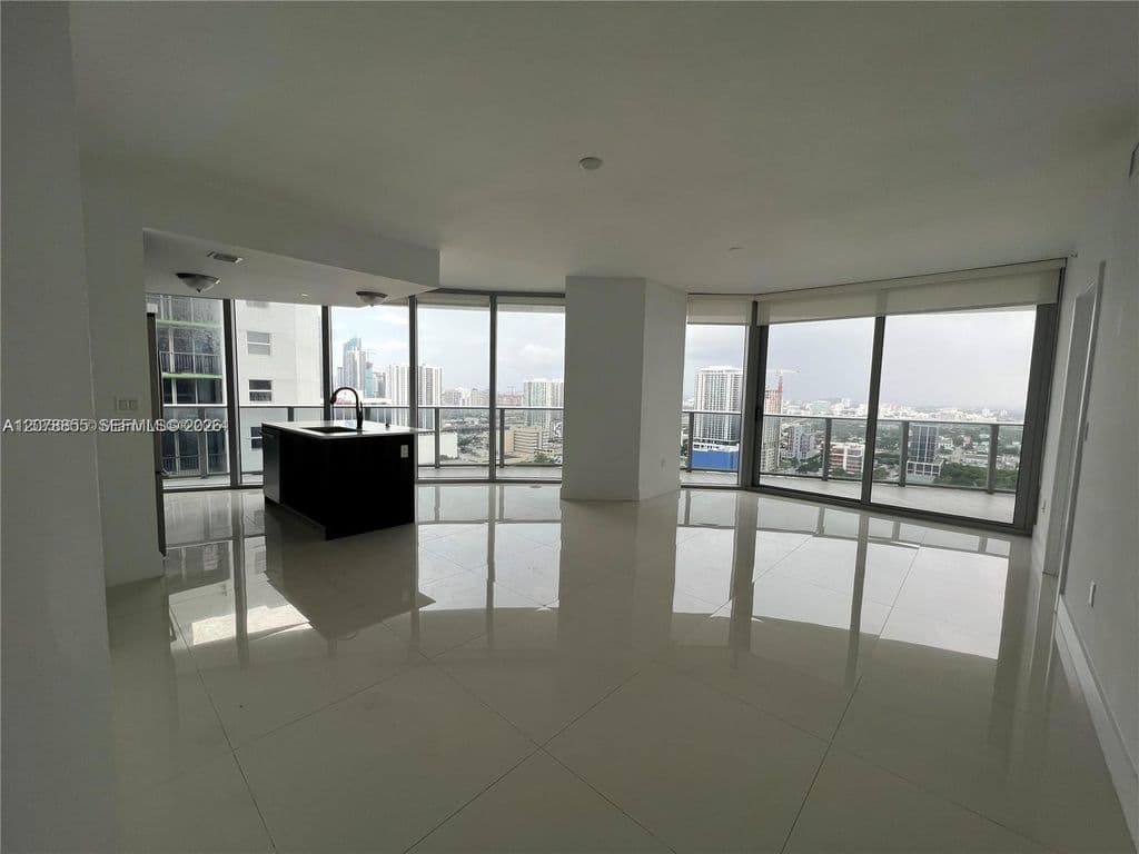2+1 Condo — 488 NE 18th St Unit 3100