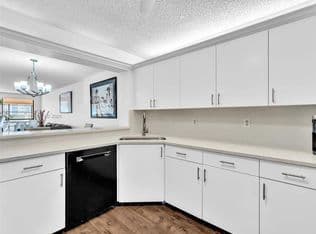 2-bedroom Condo — 7518 Fairfax Dr #110, Tamarac, 33321
